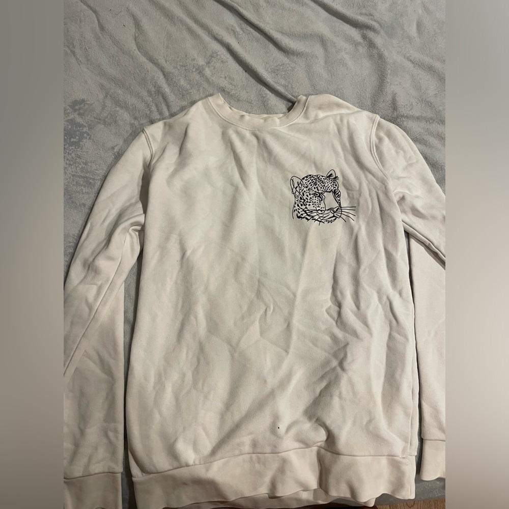 d&f crew neck